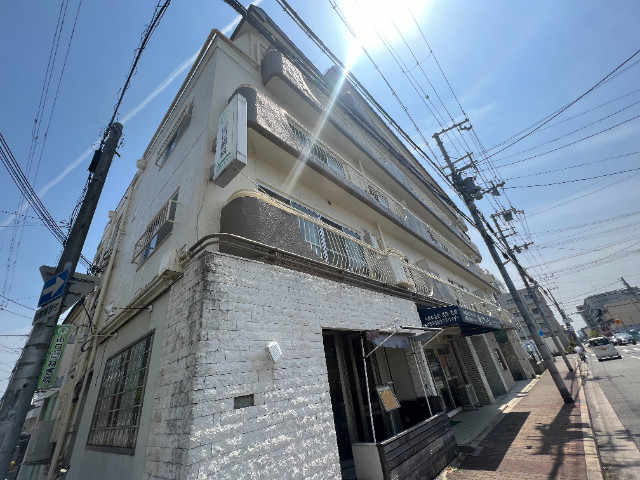 メゾン南塚口の外観