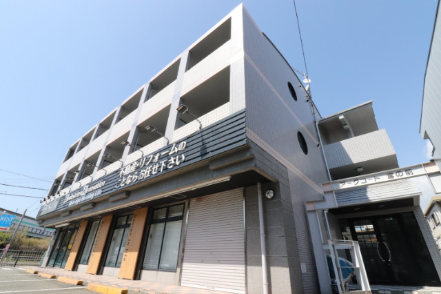 アークコート宮の前