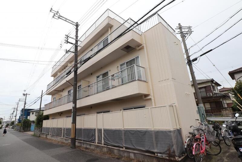 ファーストハウスの外観