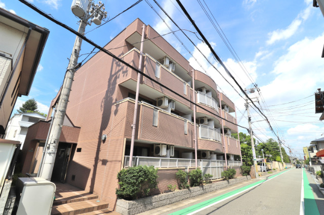 シャンブル甲東園の外観