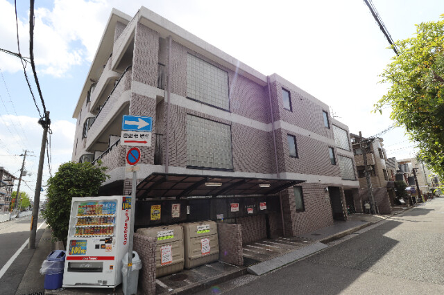 グランシャリオ南塚口の外観