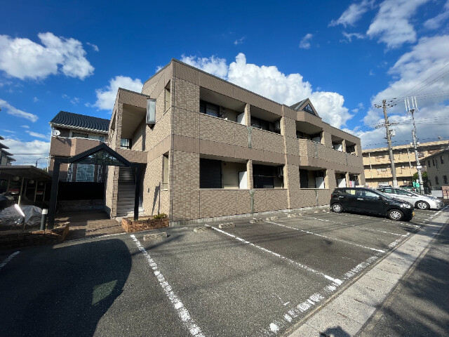 サンモール長畑の外観