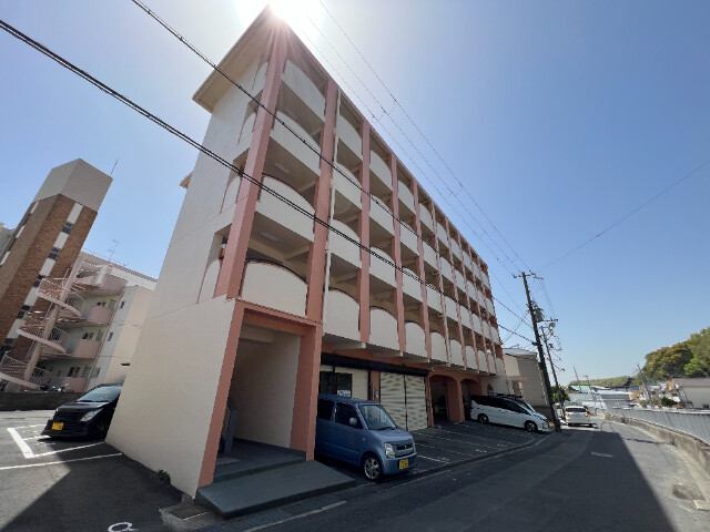 アムール本多聞の外観