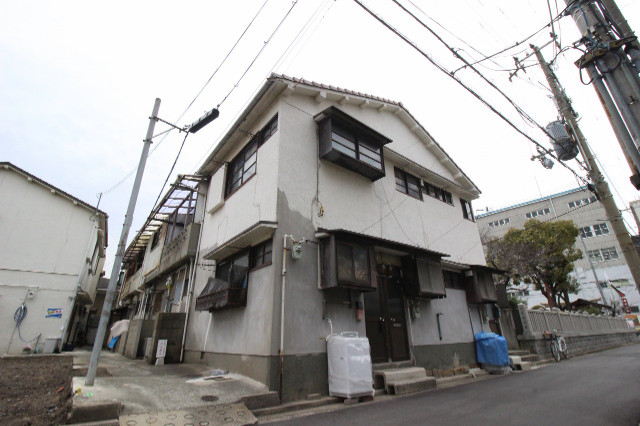 中垣内アパートの外観