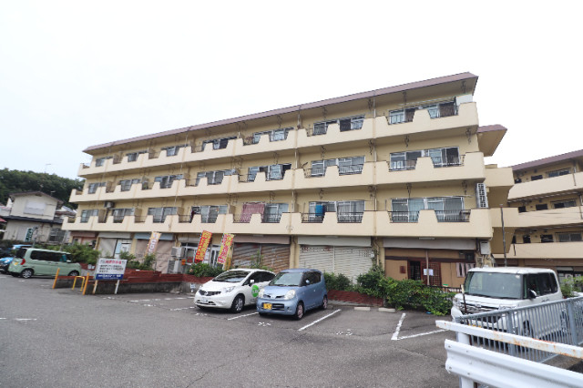 多聞ニューハイツの外観 多聞ニューハイツの外観