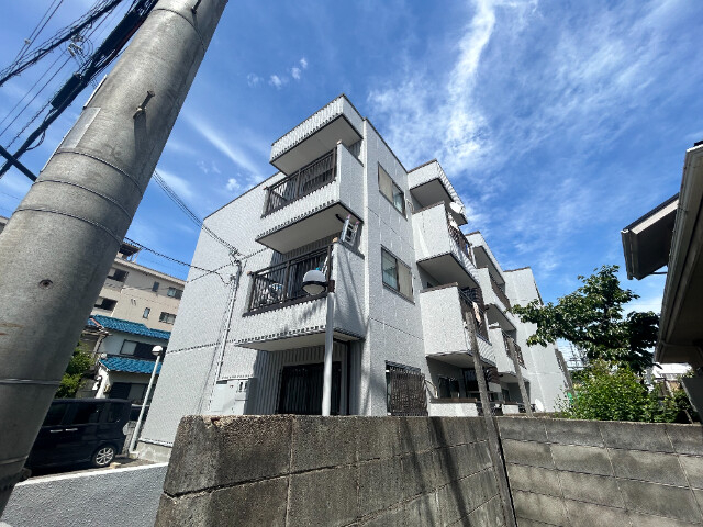 サン・クレスト別当の外観