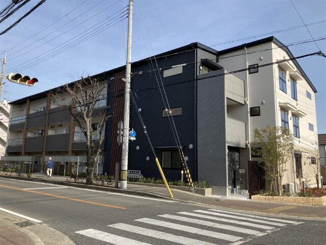 Pスマイルカーサ　バラ公園の外観