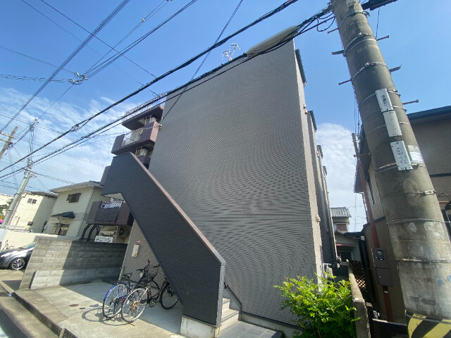 リヴァブル瑞穂通の外観
