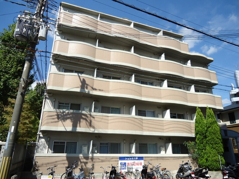 シェレナ六甲の外観