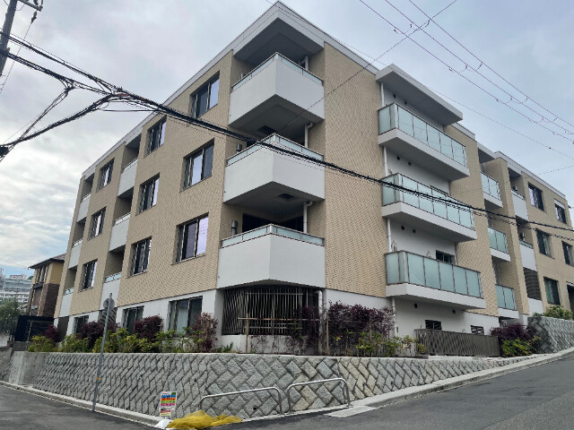 イニシア神戸森北町の外観