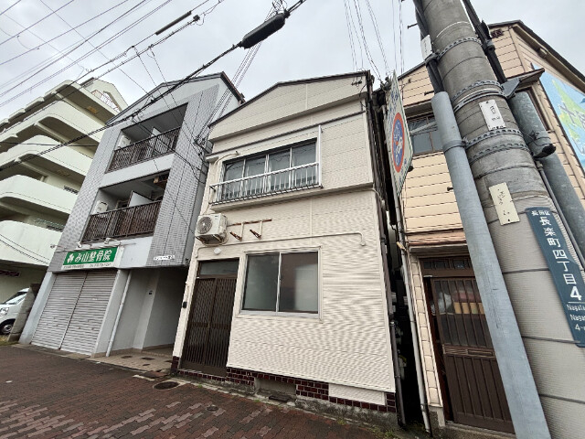 長楽町4丁目貸家の外観