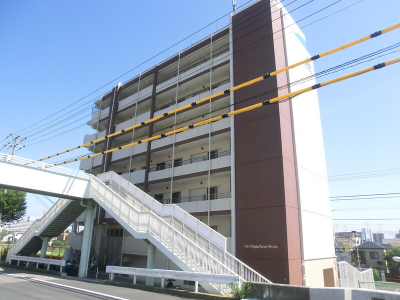 アルファレガロ甲南山手の外観