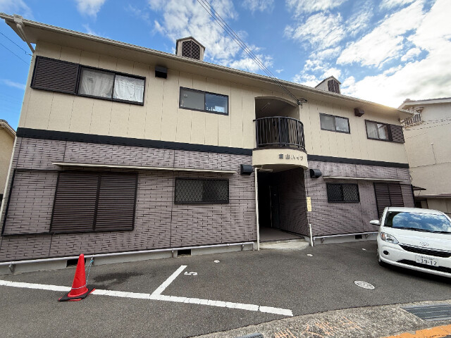 東山ハイツの外観