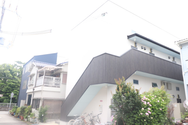 Y`s village馬場通の外観