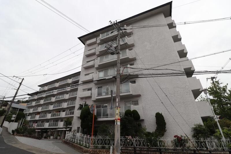 ローズハイツ芦屋の外観