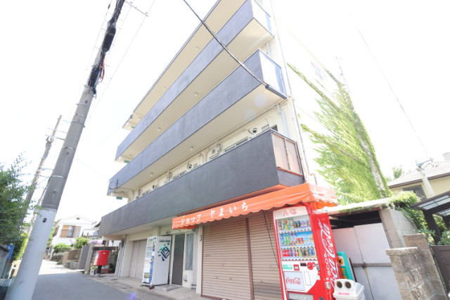 マンションこぐまの外観