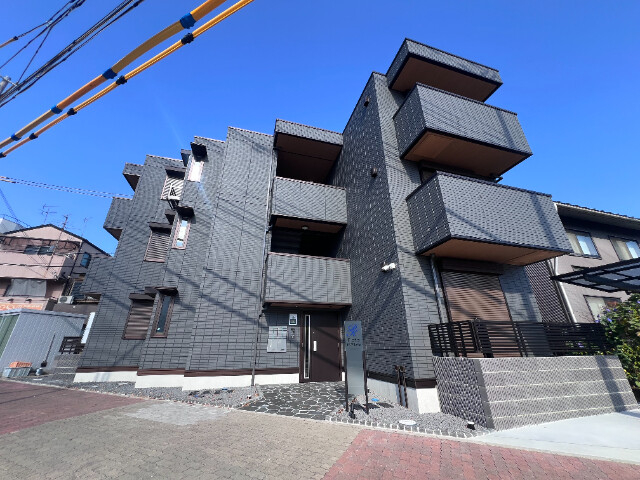 Pista神戸板宿の外観