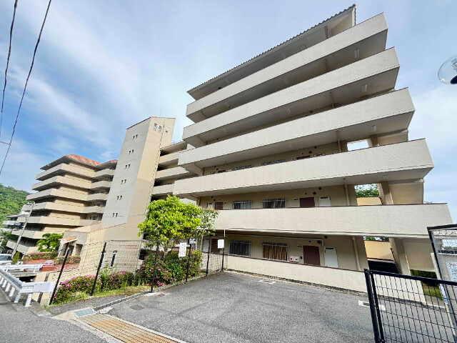 プラザ翠光の外観