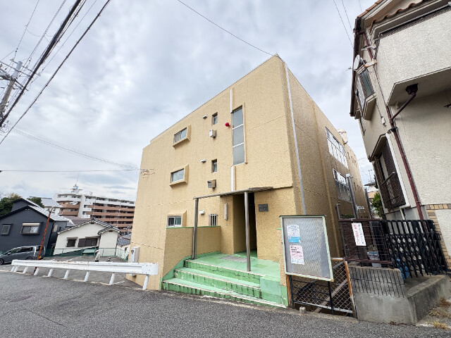 セントラルマンションの外観