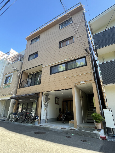 マンション二見の外観