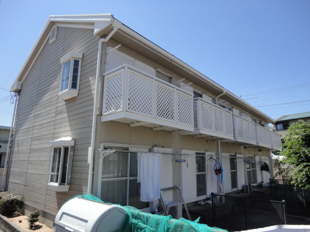 中津ハイツの外観