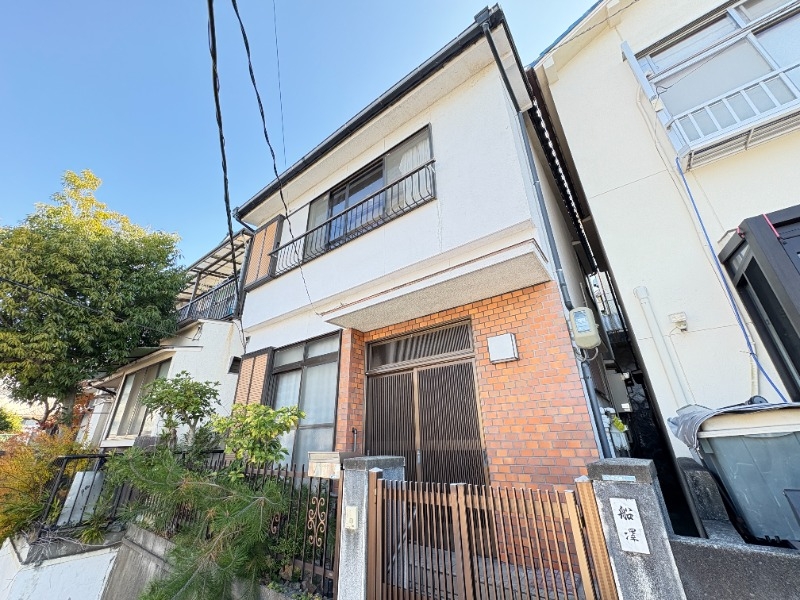 舞子坂戸建の外観