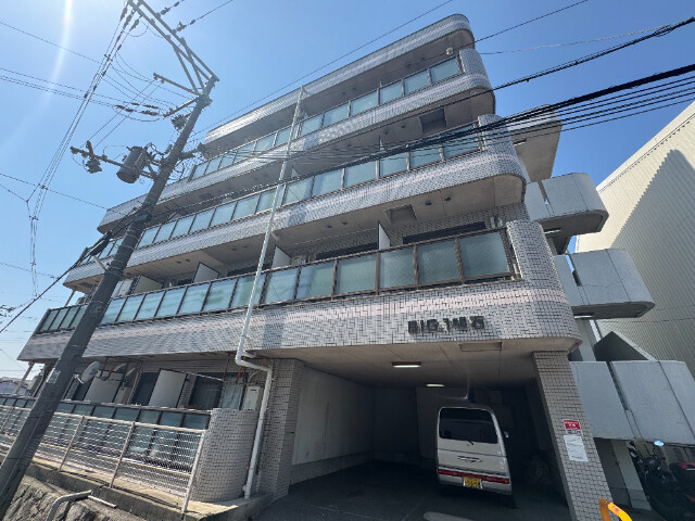 BIG1明石の外観