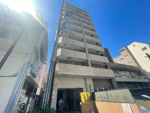 プレサンス神戸プレシャスの外観