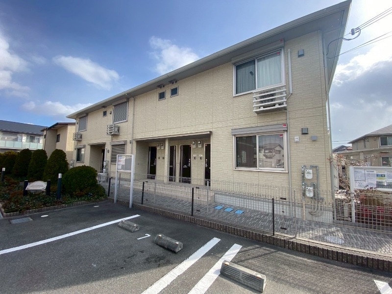 サワーローズの外観