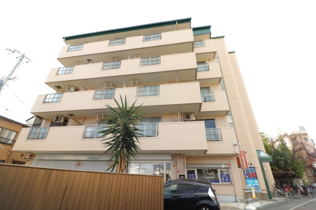 グリーンビラ西代の外観