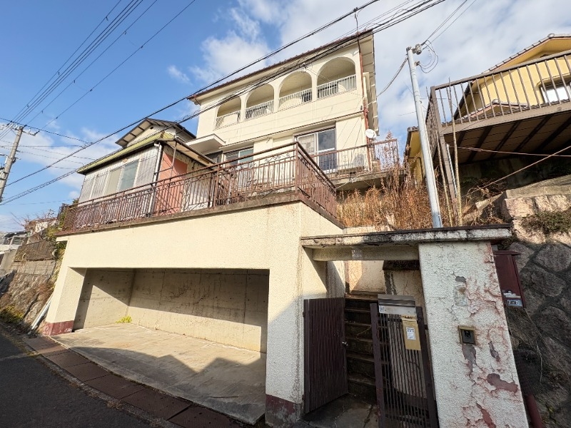 鈴蘭台東町3丁目戸建の外観