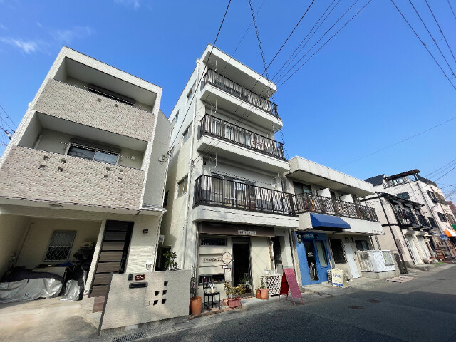 パンション飛松の外観