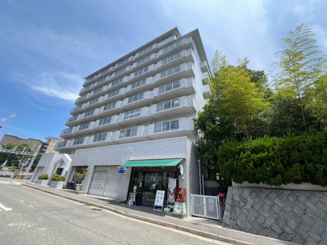 ベルダ鈴蘭台の外観