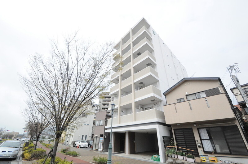 ワコーレヴィータ須磨行幸町の外観