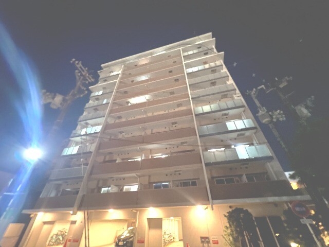 レジュールアッシュアーバンゲートの外観