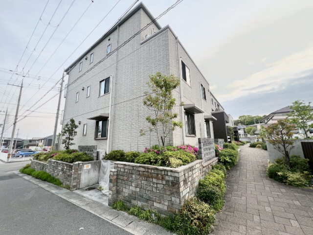 シャーメゾン茜の外観