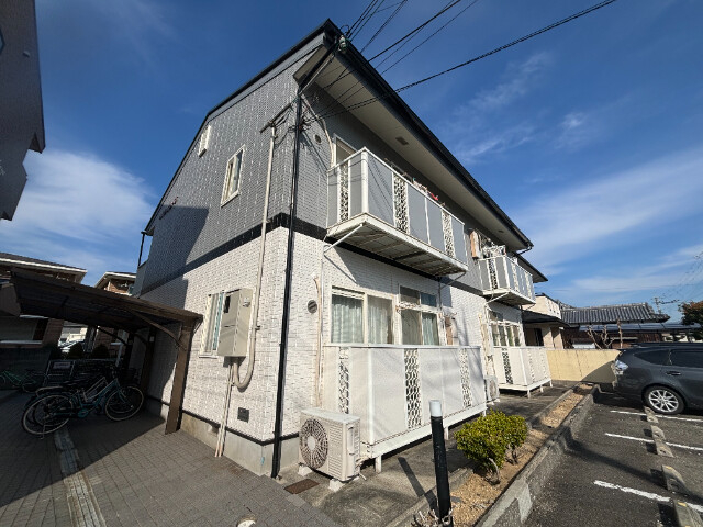ハイツオリーブの外観