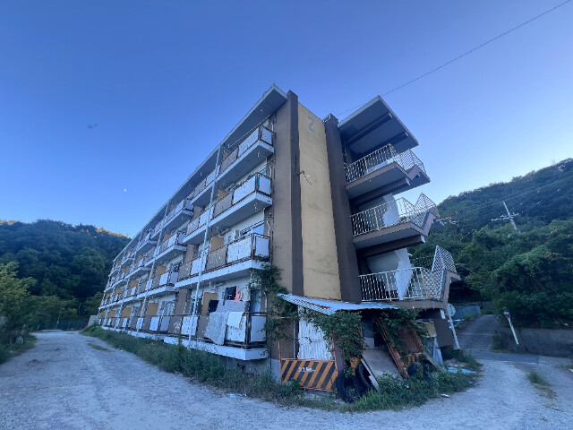 ヴィラナリー雲雀丘　2号棟