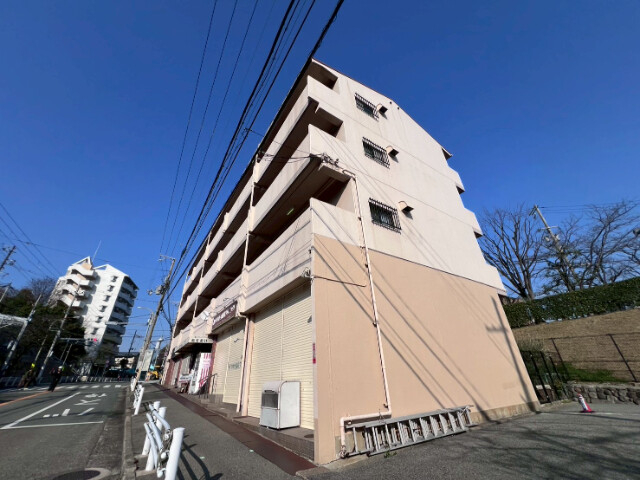 高取台ハイツの外観