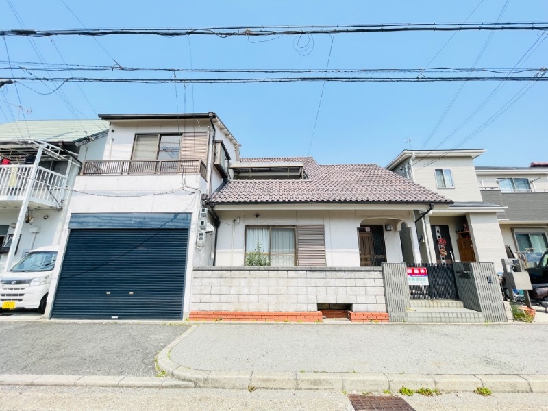 南別府4丁目貸家の外観