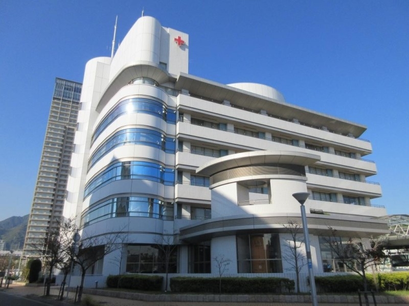 神戸赤十字病院 1591m 神戸赤十字病院 1591m