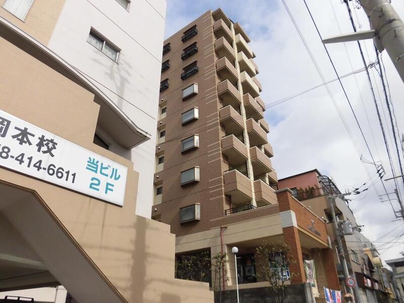 ワコーレエキサイド岡本の外観