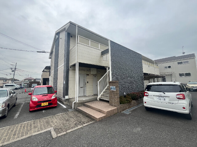 グローリー1番館の外観
