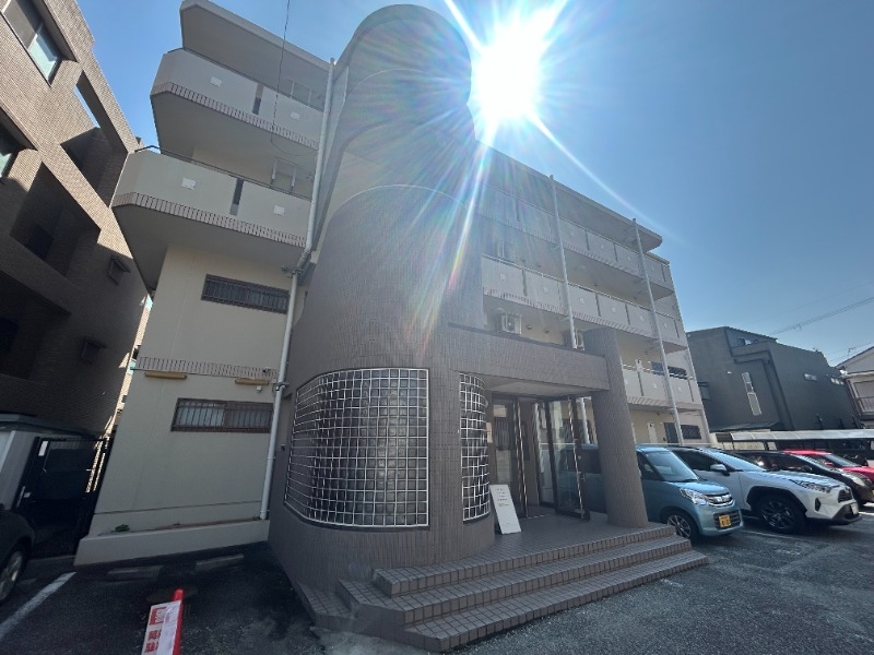 レガシー塚口の外観