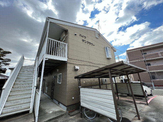 ハイツサンフラワーの外観