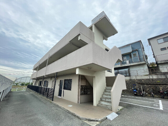 フルールド西神戸の外観