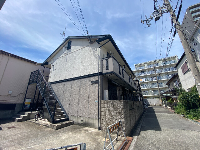 ジュネスフォーションの外観