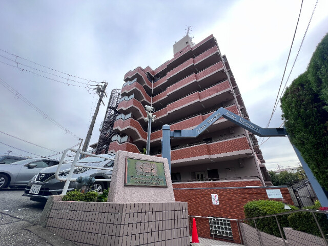 ライオンズマンション神戸明泉寺の外観