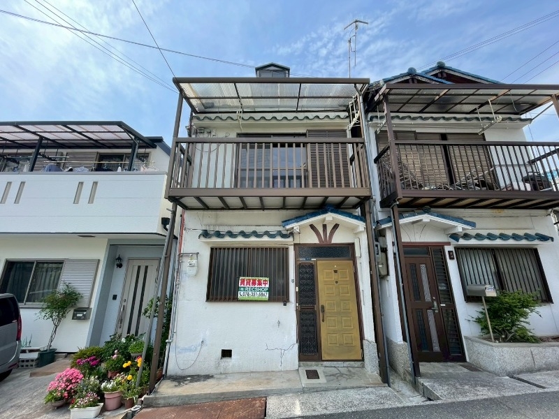 神撫町4丁目貸家の外観