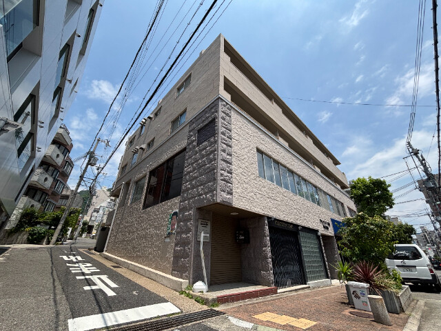 グランディア北野山本通りの外観
